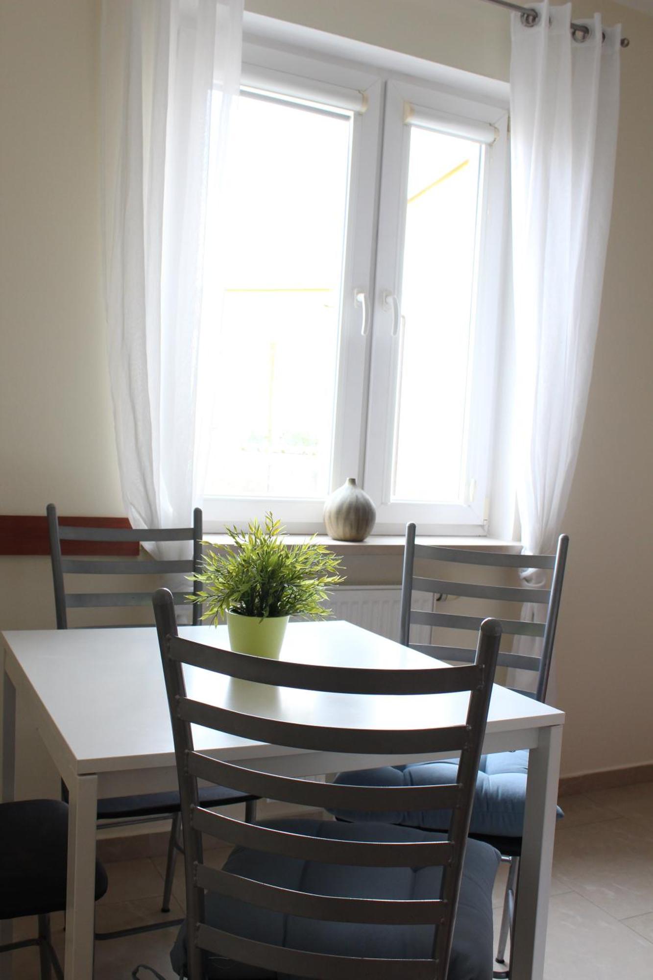 Prywatny Parking Apartament Zacisze By Rentoom Thorn Exterior foto