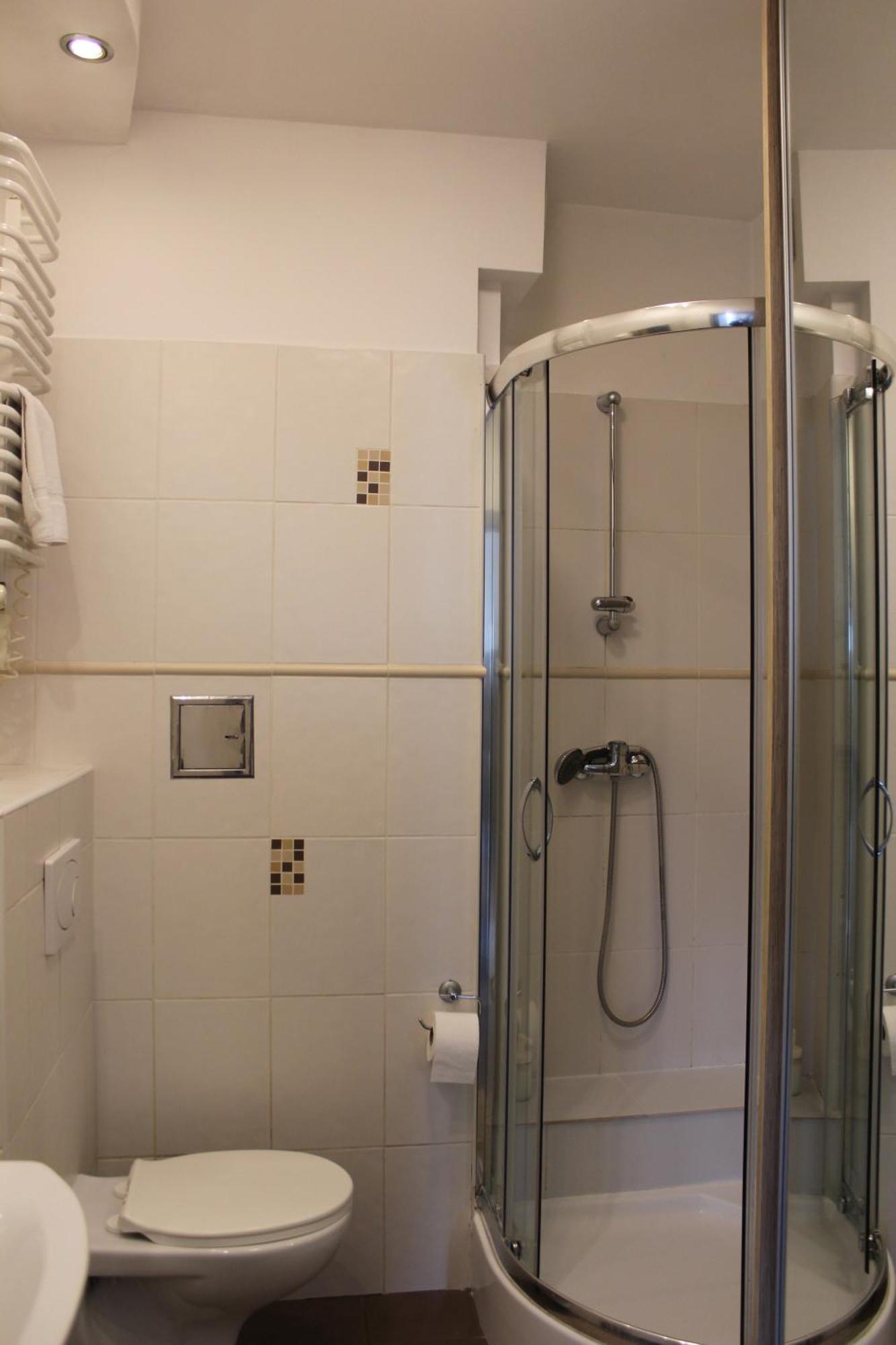 Prywatny Parking Apartament Zacisze By Rentoom Thorn Exterior foto