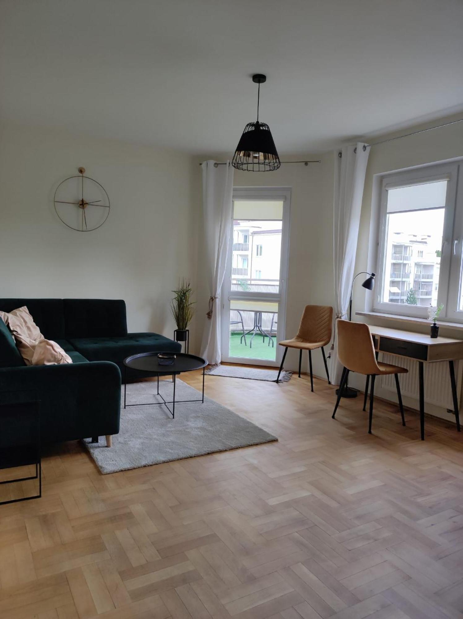 Prywatny Parking Apartament Zacisze By Rentoom Thorn Exterior foto